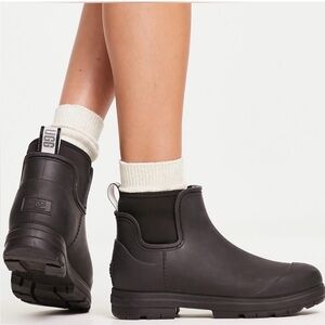 💧Size 9 - NWT: UGG - Women’s Droplet Boots